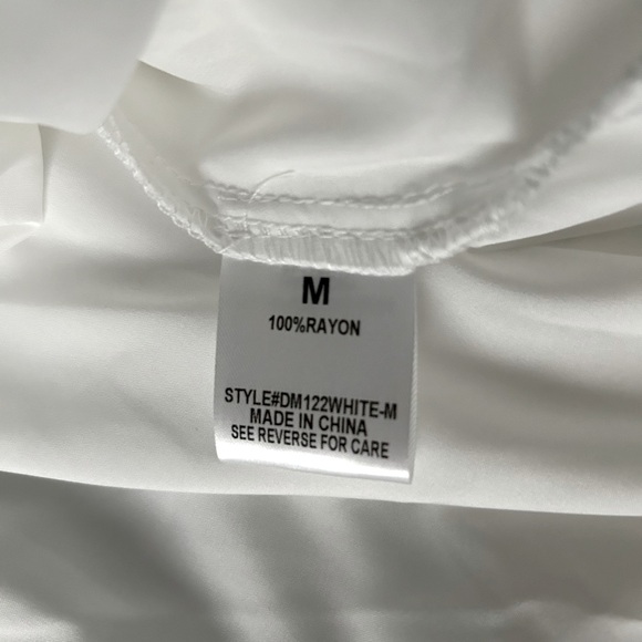 Magnolia Boutique Women’s Boho Vanilla White Crochet V-neck Maxi Dress Size M - Picture 4 of 6